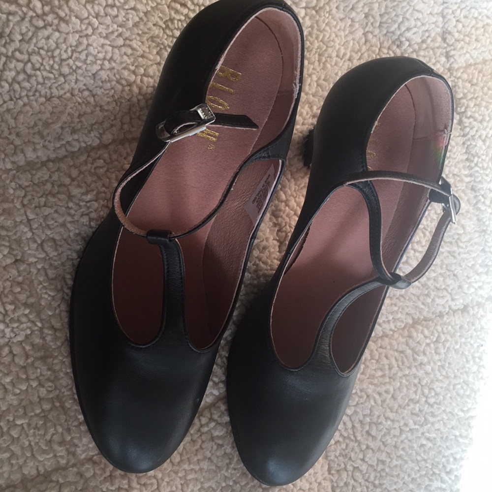 Bloch Character Dance Shoes